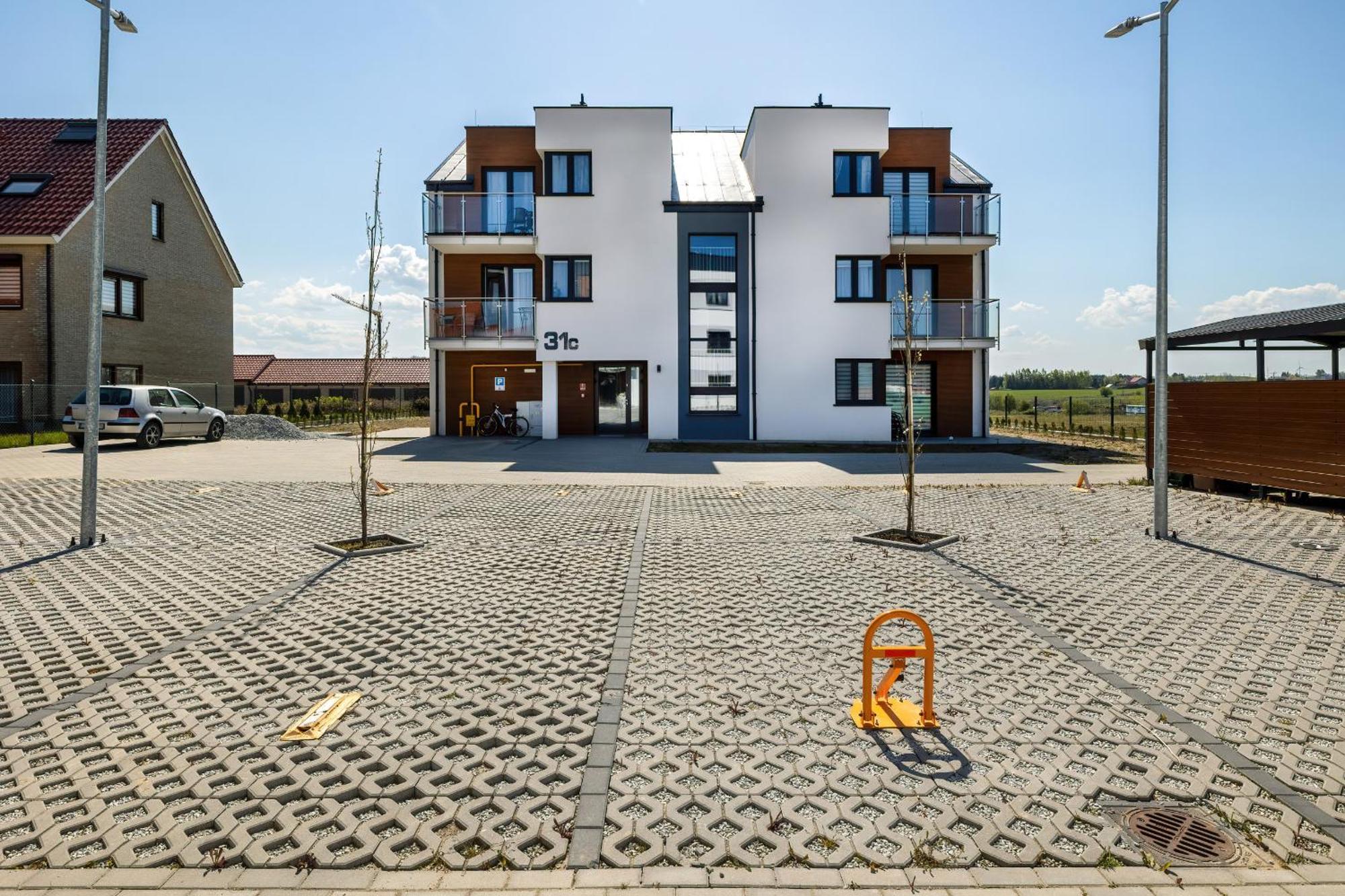 Nadmorski Apartament Z Parkingiem W Ustroniu Morskim By Noclegi Renters Ustronie Morskie Exterior foto